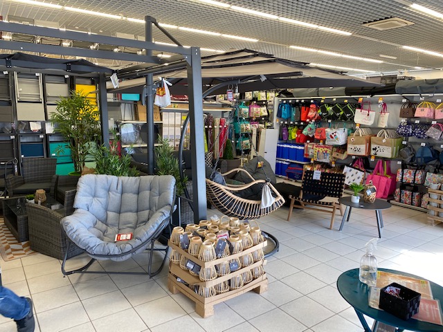 Rezensionen über Maxi Bazar Sa in La Chaux-de-Fonds - Geschäft