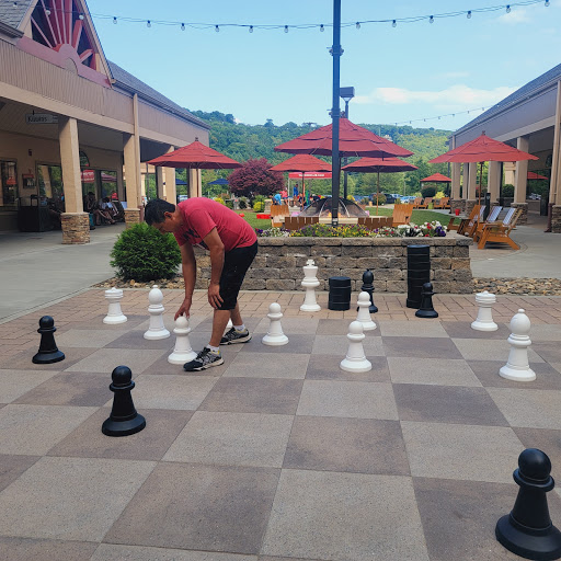 Outlet Store «Tanger Outlet Blowing Rock», reviews and photos, 278 Shoppes on the Parkway Rd, Blowing Rock, NC 28605, USA
