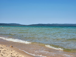 Photo de Good Harbor Bay Beach zone sauvage