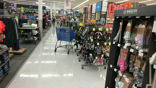 Sporting Goods Store «Academy Sports + Outdoors», reviews and photos, 2804 Business Center Dr, Pearland, TX 77584, USA