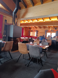 Atmosphère du Restaurant Le Dou Du Praz à La Plagne-Tarentaise - n°10