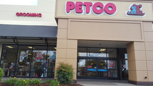 Pet Supply Store «Petco Animal Supplies», reviews and photos, 9078 SE Sunnyside Rd, Clackamas, OR 97015, USA