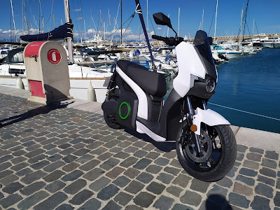 Euroscoot electrique---SILENCE S01---SEGWAY SCOOTER---PINK MOBILITY ----S01+ --SUPER SOCO ----Niu Premium Shop - à Nice