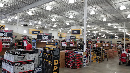 Shopping Mall «Horizon Park Shopping Center», reviews and photos, 3904 W Hillsborough Ave, Tampa, FL 33614, USA