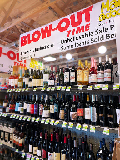 Liquor Store «Macadoodles- South Springfield», reviews and photos, 1455 E Independence St, Springfield, MO 65804, USA