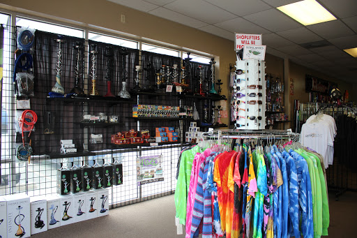 Tobacco Shop «Retro Active Smoke Shop», reviews and photos, 189 N Lincoln Dr, Troy, MO 63379, USA