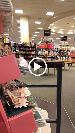 Book Store «Barnes & Noble», reviews and photos, 230 Main St, White Plains, NY 10601, USA