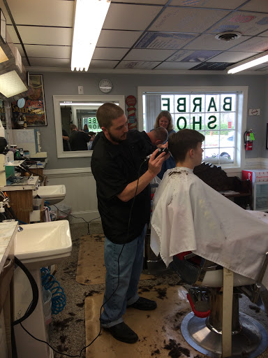 Barber Shop «South Hills Barber Shop», reviews and photos, 1303 Buck Jones Rd, Raleigh, NC 27606, USA