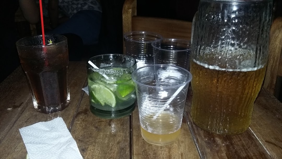 La Iguana Afro Video Bar