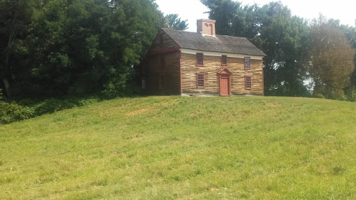 Memorial Park «Minuteman National Park Visitor Center Parking Lot», reviews and photos, 112 N Great Rd, Lincoln, MA 01773, USA