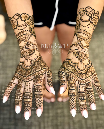 Explore sister tattoo ideas, creative tattoo ideas in Houston, available at Paisleys and Swirls - Henna Artist in Houston