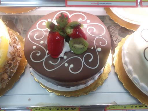 Grocery Store «El Super», reviews and photos, 7000 Alameda St, Huntington Park, CA 90255, USA