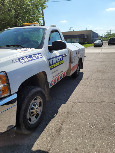 Auto Wrecker «Troy Auto Care», reviews and photos, 376 Minnesota Dr, Troy, MI 48083, USA