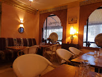 Atmosphère du Restaurant de spécialités d'Afrique du Nord Le Kanoun à Charenton-le-Pont - n°3