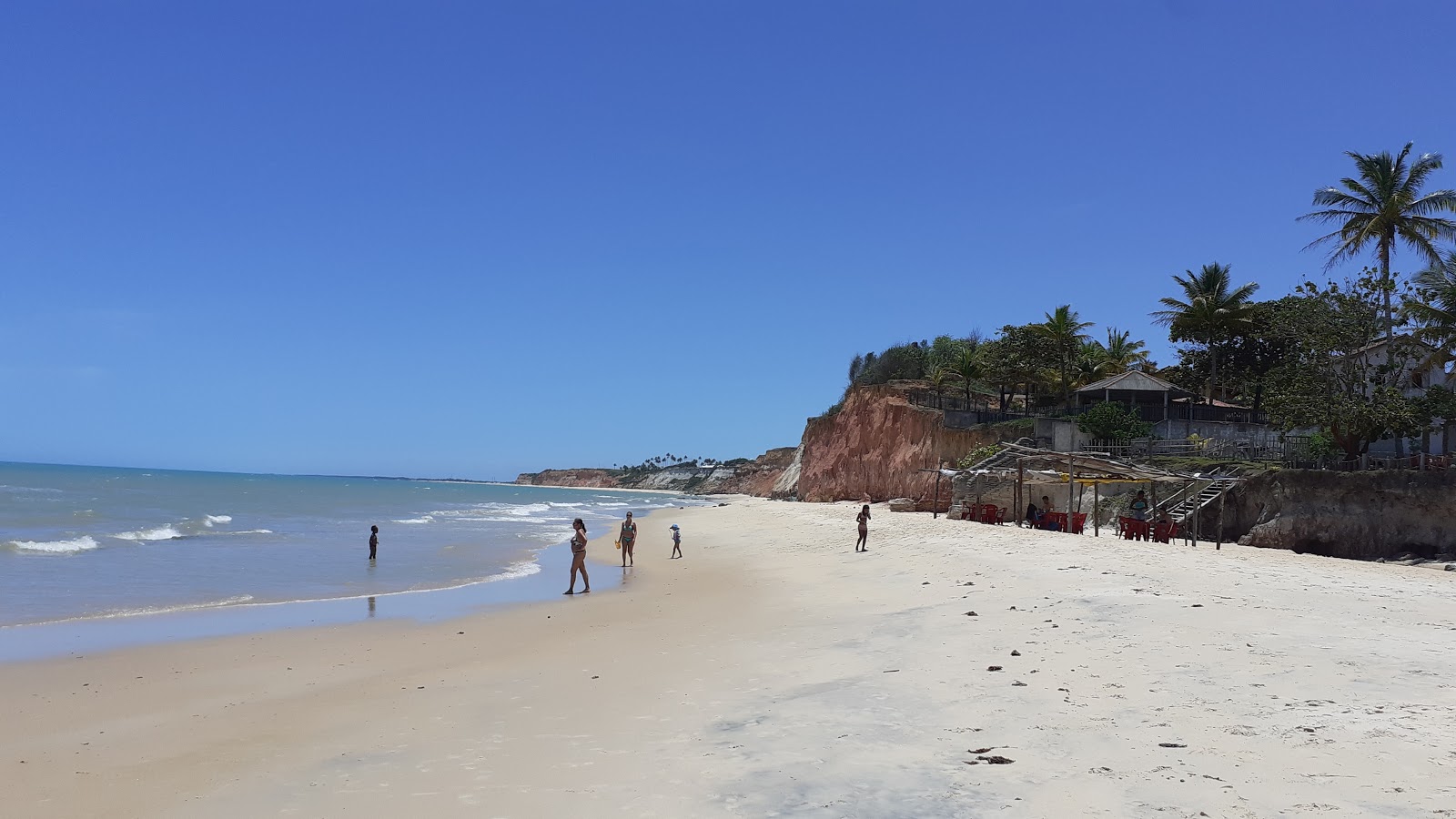 Praia Da Paixao'in fotoğrafı turkuaz saf su yüzey ile