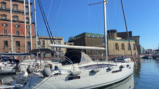 Noleggio barche vela - Charter Napoli