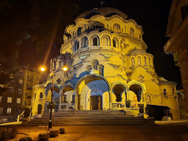 Отзиви за Храм „Света Параскева“ в София - църква