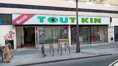 Épicerie congolaise "Marché Tout Kin" à Paris