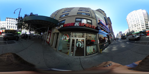 Wine Store «Crossroads Wine & Spirits», reviews and photos, 52 W 14th St, New York, NY 10011, USA