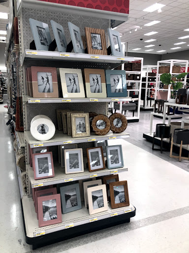 Department Store «Target», reviews and photos, 1 Mystic View Rd, Everett, MA 02149, USA