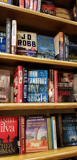 Book Store «Full Circle Bookstore», reviews and photos, 1900 Northwest Expy, Oklahoma City, OK 73118, USA