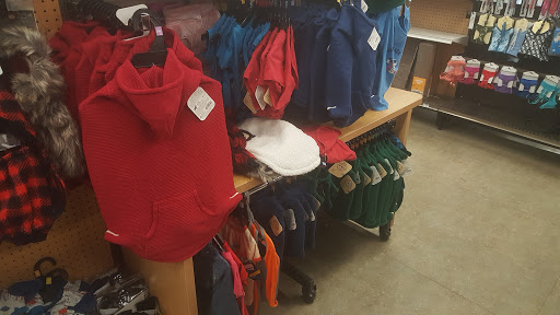 Pet Supply Store «Petco Animal Supplies», reviews and photos, 525 S 5th St, Bismarck, ND 58504, USA