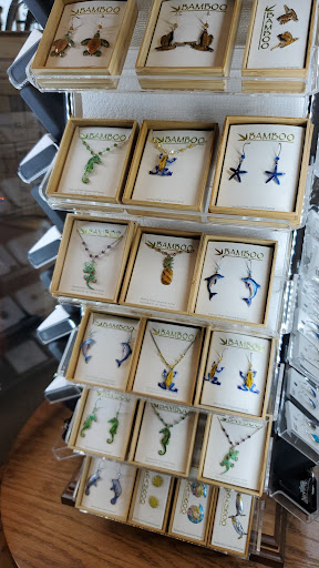 Jewelry Store «Gray Jewelers», reviews and photos, 172 Johns Pass Boardwalk W, Madeira Beach, FL 33708, USA