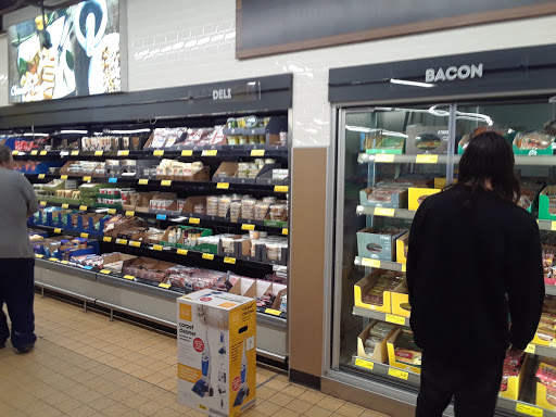 Supermarket «ALDI», reviews and photos, 320 E Elm St, Torrington, CT 06790, USA