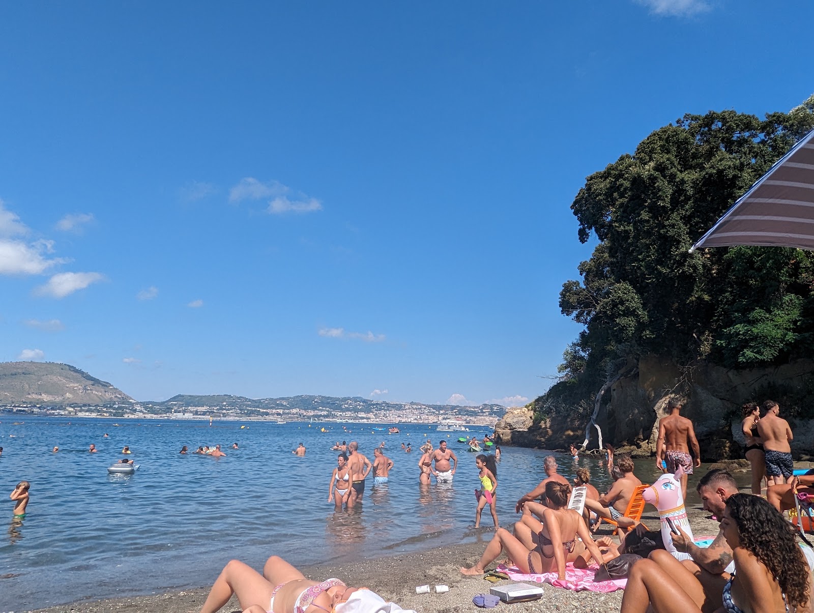 Foto de Ferretti Beach e o assentamento
