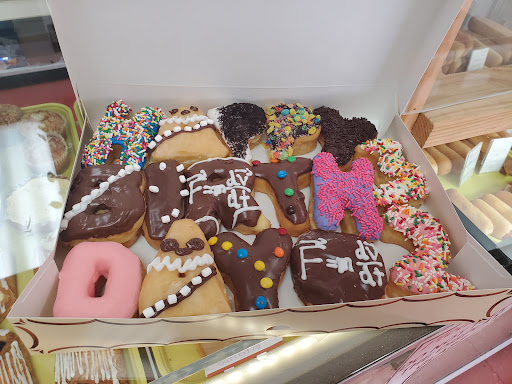 Donut Shop «Donut Palace», reviews and photos, 113 S Interstate Hwy 35, New Braunfels, TX 78130, USA