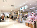 Stores to buy laminate flooring Tokyo