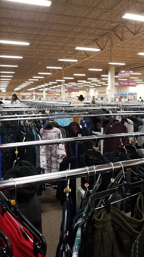 Clothing Store «Burlington Coat Factory», reviews and photos, 5445 Atlanta Hwy, Montgomery, AL 36109, USA