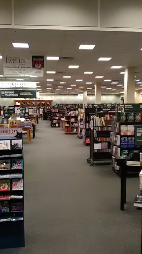 Book Store «Barnes & Noble», reviews and photos, 9605 Village Pl Blvd, Brighton, MI 48116, USA