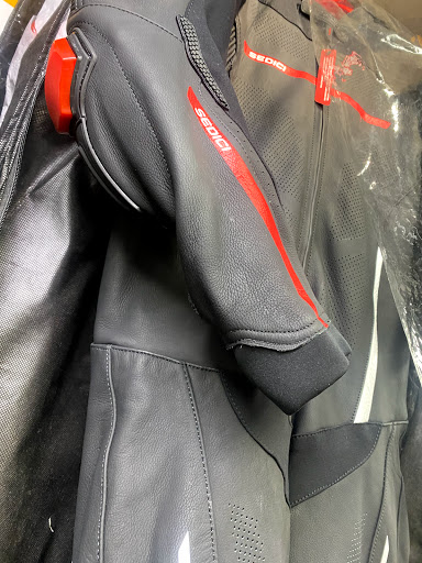 Motorcycle Parts Store «Cycle Gear», reviews and photos, 1765 NE 163rd St, North Miami Beach, FL 33162, USA