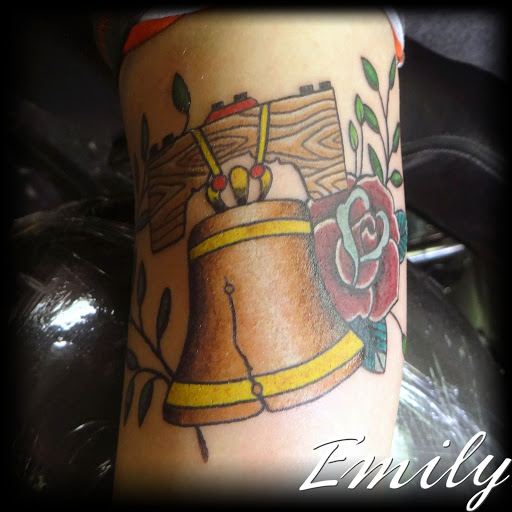 Tattoo Shop «Lucky Strike Tattoo and Body Piercing», reviews and photos, 115 E Broad St Ste 100, Quakertown, PA 18951, USA