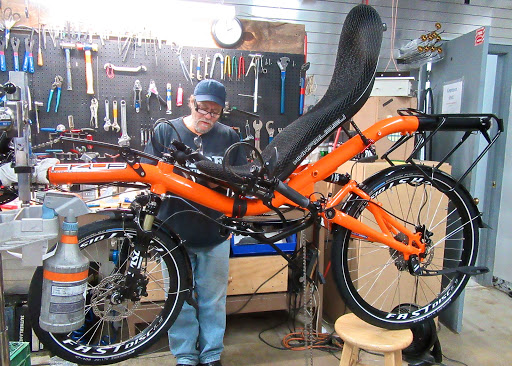 Bicycle Store «Cosmic Bikes Inc.», reviews and photos, 4641 N Milwaukee Ave, Chicago, IL 60630, USA