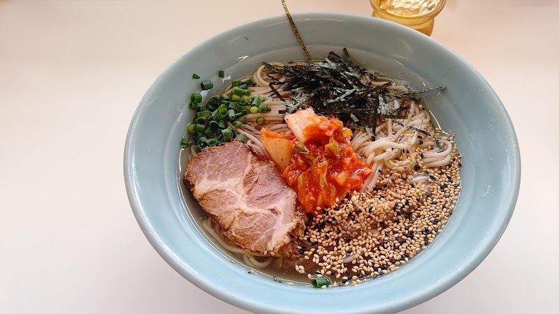 冷麺・温麺 芳華（ほうか）