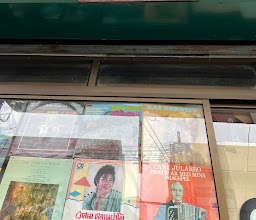 ร้านต้นฉบับ. Tonchabab records shop Thailand photo