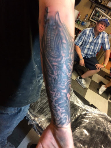 Tattoo Shop «Rock Me Tattoo & Piercing Co.», reviews and photos, 9838 Magnolia Ave, Riverside, CA 92503, USA