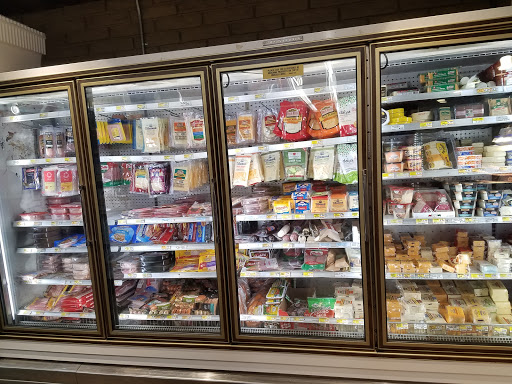 Grocery Store «Village Market», reviews and photos, 40869 Sierra Dr, Three Rivers, CA 93271, USA