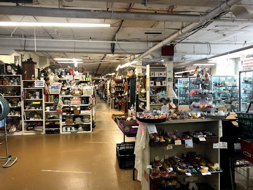 Home Goods Store «Olde Factory», reviews and photos, 139 S Hanover St, Hummelstown, PA 17036, USA