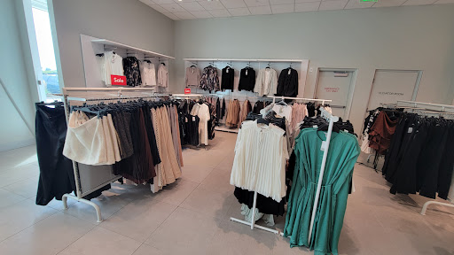 Outlet Mall «Nebraska Crossing Outlets», reviews and photos, 21209 Nebraska Crossing Dr, Gretna, NE 68028, USA