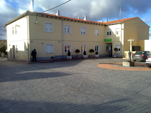 Residencia San Antonio de Padua I en Sieteiglesias de Tormes, Salamanca