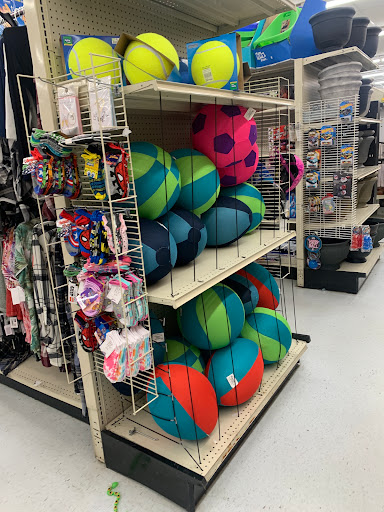 Discount Store «Big Lots», reviews and photos, 650 Wolcott St, Waterbury, CT 06705, USA