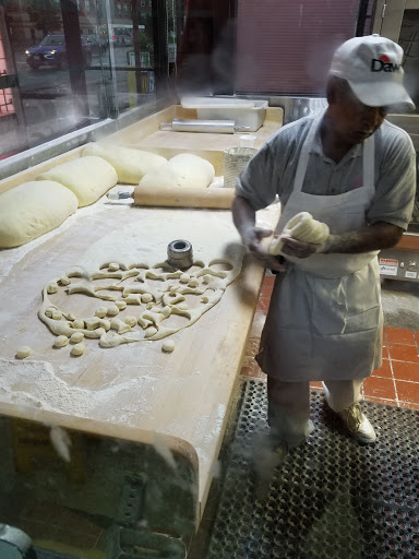 Donut Shop «Dat Donut», reviews and photos, 8251 S Cottage Grove Ave, Chicago, IL 60619, USA