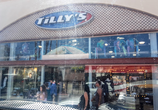Clothing Store «Tillys», reviews and photos, 5286 E 2nd St, Long Beach, CA 90803, USA