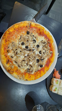 Pizza du Restaurant casher Tib's à Paris - n°18