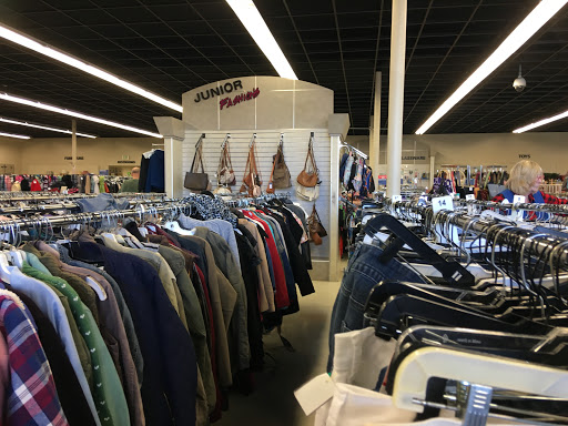Thrift Store «Lakewood Goodwill», reviews and photos, 6002 Mt Tacoma Dr SW, Tacoma, WA 98499, USA