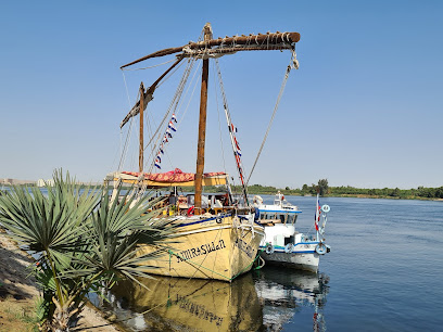Sandal Amira Sudan (traditional egyptian sailboat)