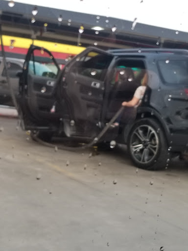 Car Wash «Bee Clean Car Wash #1», reviews and photos, 16422 Nacogdoches Rd, San Antonio, TX 78247, USA